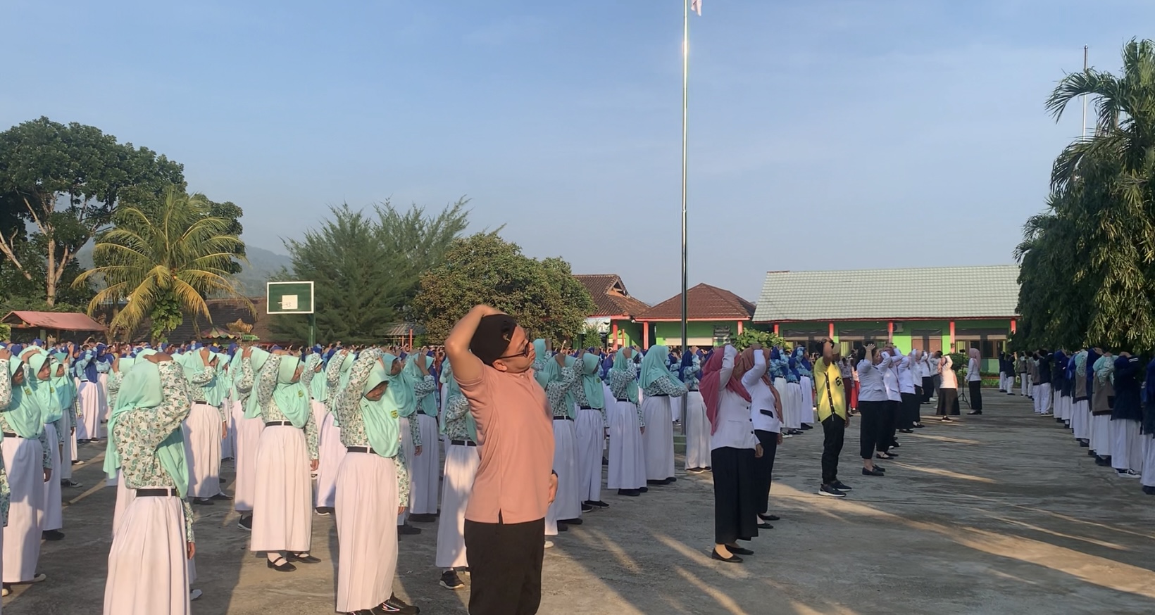 Pagi Ceria Anak Indonesia Hebat SMP N 13 Bandar Lampung ( SELAMAT HATI ANAK NASIONAL 2025 )